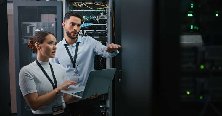 it support in server room