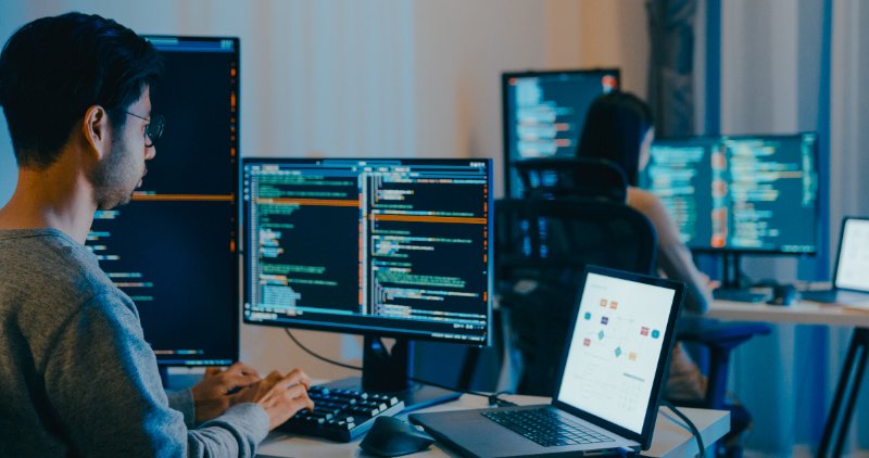 it specialists at work